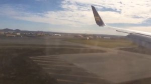 Icelandair 757 landing in Reykjavik Keflavik