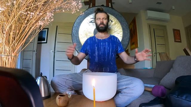 Гонг медитация  третий глаз ? энергия цигун мозг кундалини шишковидная железа счастье семья муж смотреть онлайн