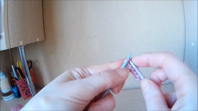 Спицы для начинающих. Лицевая гладь. Лицевые и изнаночные петель за переднюю и заднюю стенку.