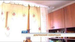 В Прикамье молодой человек делает храмы и церкви из картона
