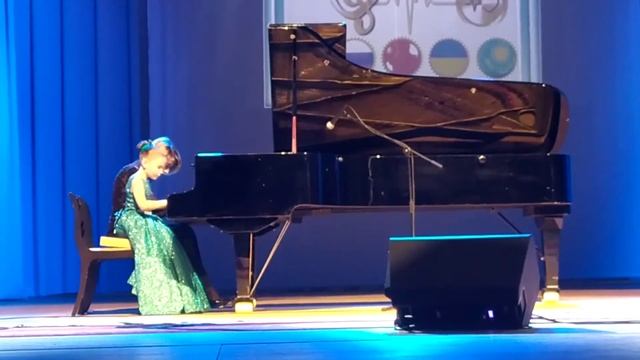 «Старинная полька». Обр. В. Альченко. Исп. Арина Каляда, 8 лет. Юлия Розанова, г.Минск смотреть онлайн