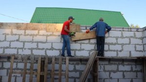Монолитная перемычка 2.7 метра над воротами и заливка армопояса