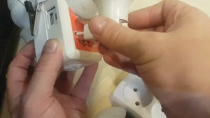 инвертор 5 вольт в 220