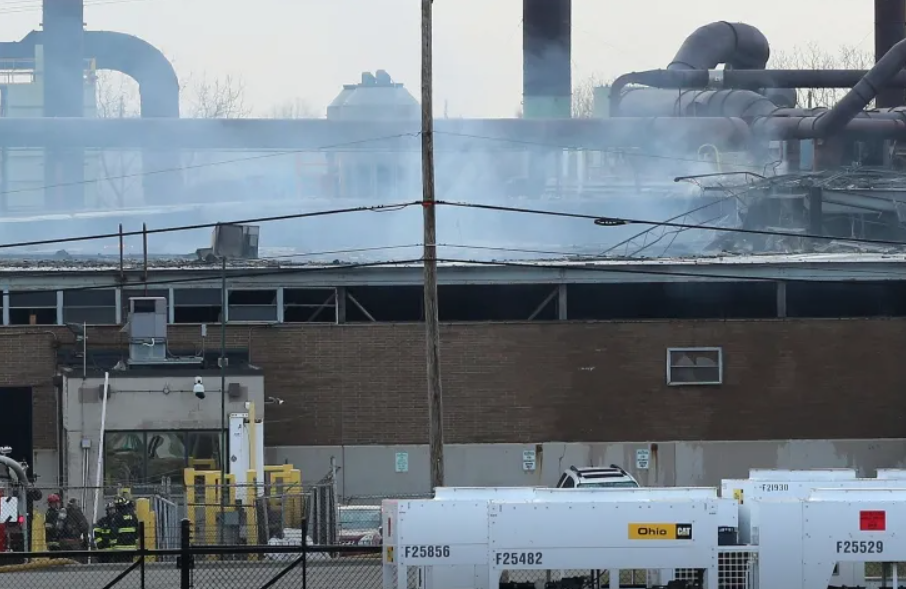 Один человек погиб и еще не менее 14 пострадали при взрыве на заводе в Огайо