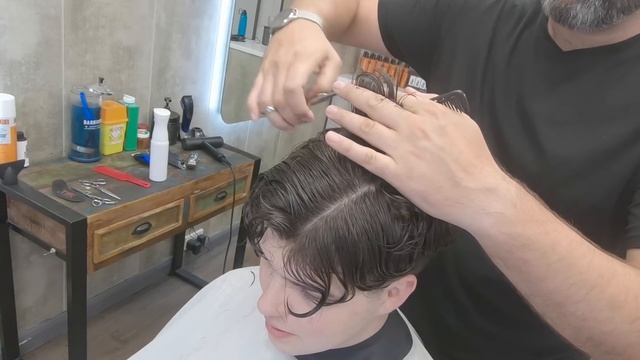 How To Cut Mens Hair | Step By Step Tutorial | Clipper Over Comb | How To Cut The Top With Scissors смотреть онлайн