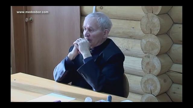 Кашковский В.Г. Зимнее питание пчел и матки зимой в клубе