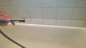 Дедовский способ от засора в ванной. Без спец средств!  Быстро и просто прочистить канализацию!