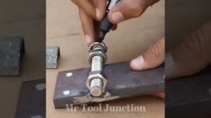 Орехокол простой и надёжный