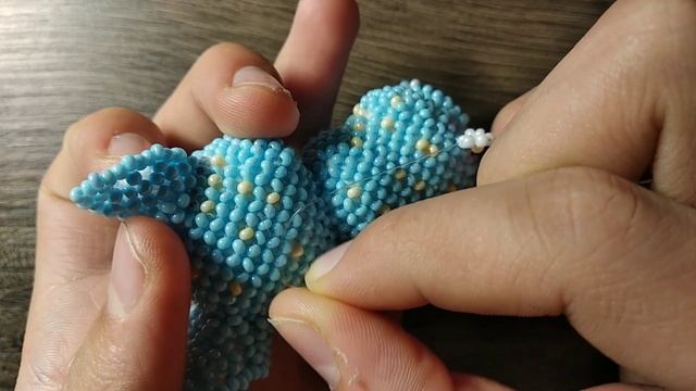 Цветочки. Цветочная лисичка из бисера. Амигуруми. Мастер класс.
