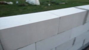 КЛАДКА ГАЗОБЛОКА С ПОМОЩЬЮ ЛАЗЕРНОГО НИВЕЛИРА