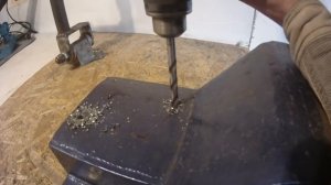 Стойка для болгарки,УШМ 230 Make your own angle grinder stand and metal chop saw