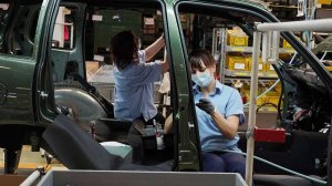 Названа средняя зарплата рабочего на «АвтоВАЗе»