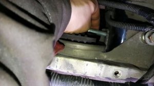 (2) ROVER 75. Замена рабочего цилиндра сцепления, без полного снятия КПП.