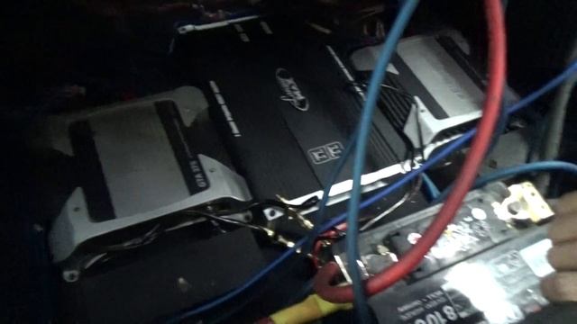 Автозвук бюджетный но громкий повседнев