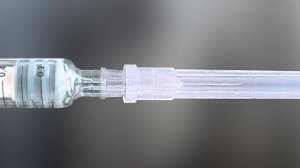 Инструкция по корректной установке иглы на шприц