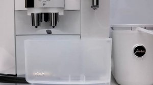 JURA J8 - Cleaning the milk system