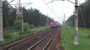 Электровоз ЭП20-032 (ТЧЭ-6) со скорым поездом №063Й/064Й Самара - Санкт-Петербург.