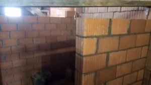 Кирпичная кладка по вертикальному маяку