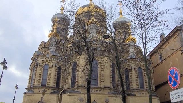 Экскурсия Лидии Соловьевой и Марии Захаровой (Нижний Новгород) по Васильевскому острову 31.12.22.mp4