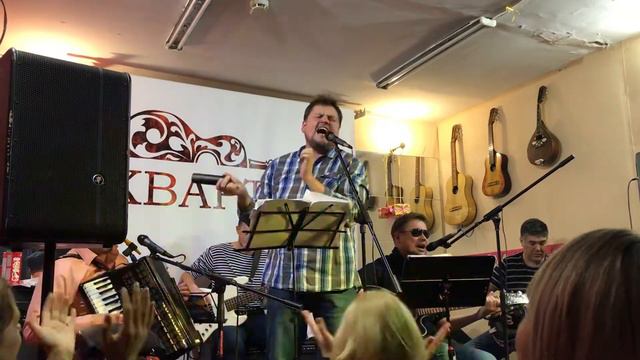 РеволюшиОН 28.10.17 Жарь бенд Сковорода 4 смотреть онлайн