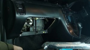 Nissan Cefiro установка салонных фильтров / Nissan Cefiro installation of cabin filters