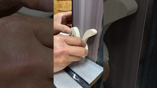 Make a smooth surface finish for a wooden rabbit with Allwin belt disc sander