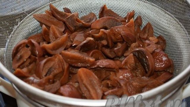 Рецепт дрожжевого теста для пирожков на молоке с сухими дрожжами