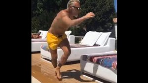 Мина Башаран. и Джанлуки Вакки, «танцующий миллионер».