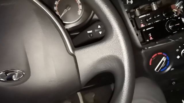 Предусь на лампах. Крутим НЧ. Есть свой окрас звучания. смотреть онлайн