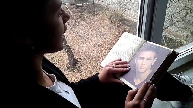 С. А. Есенин "Мне грустно на тебя смотреть" смотреть онлайн