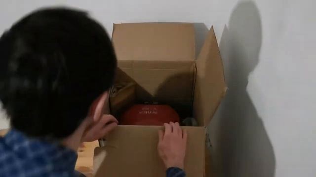 Распаковка — Пылесос Arnica Vira / ET12200 смотреть онлайн