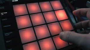 Native Instruments Maschine+ Plus - ELEKTRON DIGITAKT -  MXR Fullbore Metal - Making a Beat   (4K)