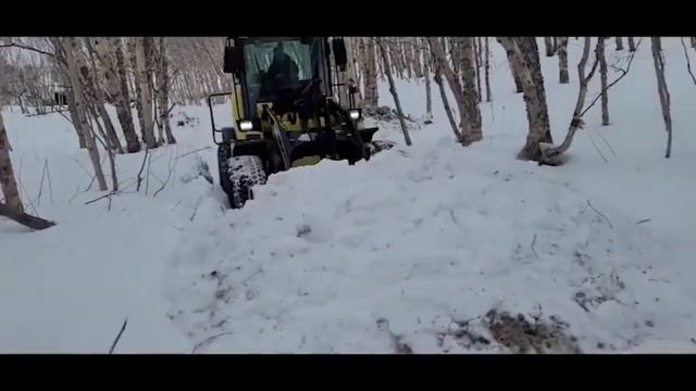 Фронтальный погрузчик Boulder WL39E в работе