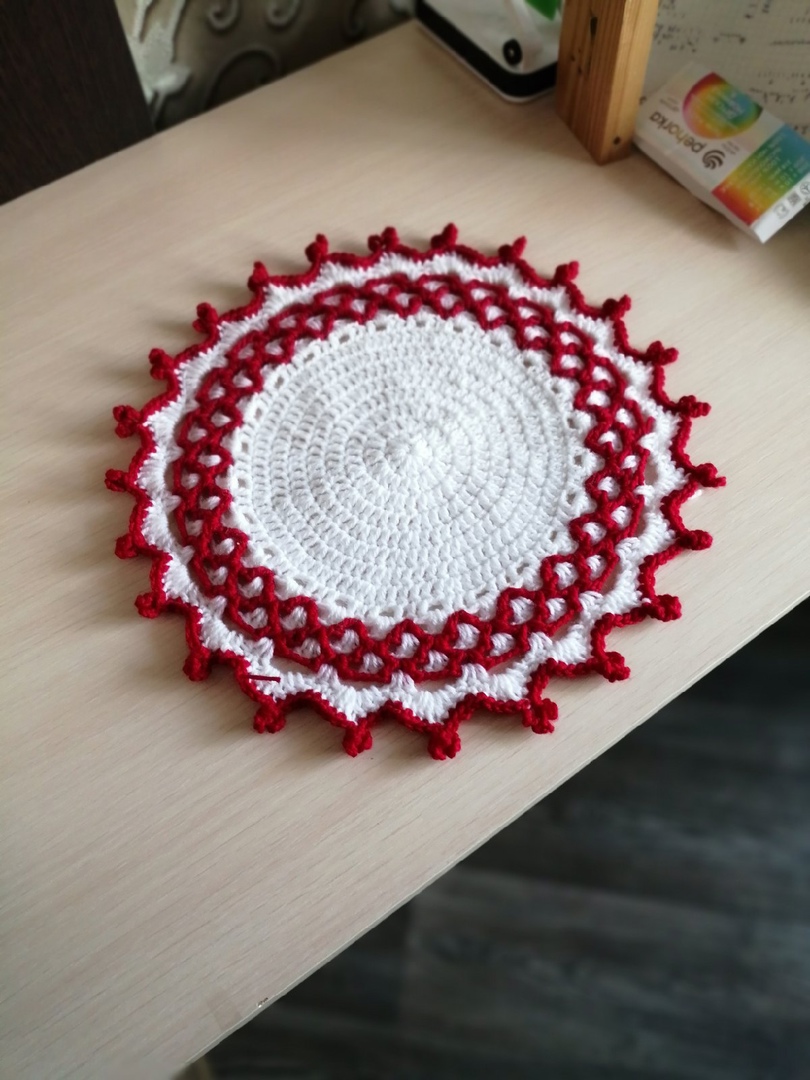 Красивая и Простая салфетка для сервировки! крючком. смотреть онлайн