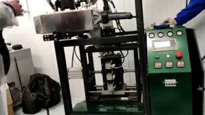 Автоматический выдув ПЭТ запуск и настройка на территории заказчика цех выдува