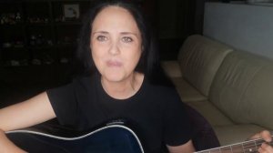 Песня " Вечер бродит", автор Ада Якушева. Исполняет Ирина Нифонтова.