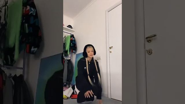 Я самый новый звук и это новый век!  #юлька шпулька смотреть онлайн