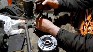 замена подшипника передней ступицы чери амулет