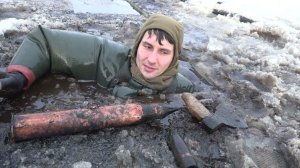 На дне болота нашли опасные вещи, раскопки Юрий Гагарин