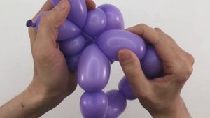 Цветок колокольчик из шаров для моделирования
