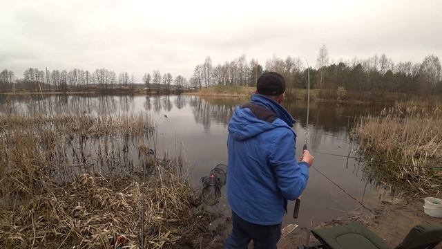ЭТА НАСАДКА УЖЕ НАЧАЛ КОСИТЬ РЫБУ. Супер рыболовная насадка для рыбалки. карась .карп. лещ. смотреть онлайн