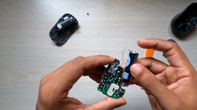 Teardown Logitech M235 #logitech #m235 #mouse смотреть онлайн