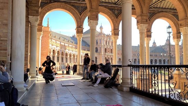 Flamenco dancing at Plaza España, Sevilla смотреть онлайн