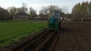 Посадка картошки ЮМЗ.