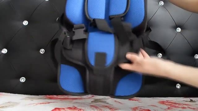 Бескаркасное детское автокресло
