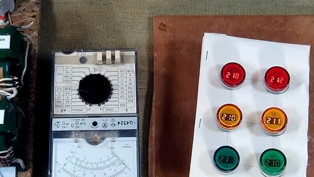 Вольтметр-индикатор 220В, установочный ф22мм смотреть онлайн