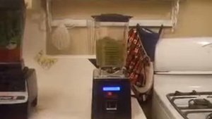 Салат в блендере Blendtec