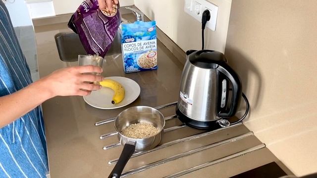 МОЙ ЗАВТРАК, КАК ПОЛЮБИТЬ ОВСЯНКУ НА ВОДЕ | ПОЛЕЗНАЯ ЕДА смотреть онлайн