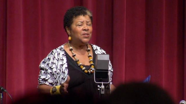 2015 Martha’s Vineyard Forum: Michele Holland Intro Performance смотреть онлайн