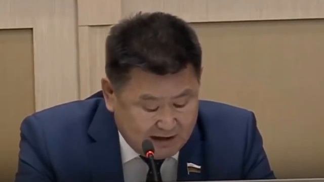 Валентина Матвиенко отчитала сенатора за критику пенсионной реформы